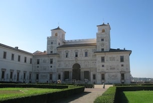 Roma, itinerari per bambini, Villa Medici
