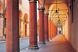 Itinerario a Bologna con bambini, i portici