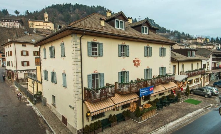 Hotel Italia Hotel per famiglie in Val di Fiemme, esterno