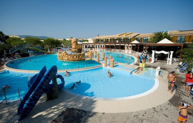 Villaggio a Numana per famiglie, Centro Vacanze De Angelis, parco piscine