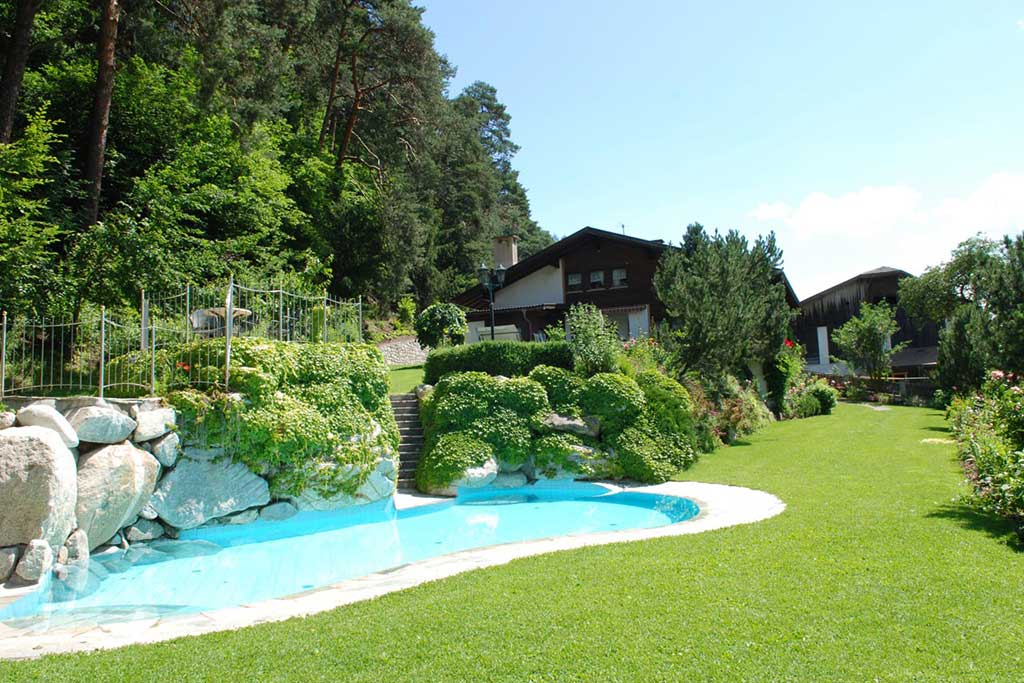 Agriturismo Alto Adige bambini - Residence fattoria Obermoarhof, piscina