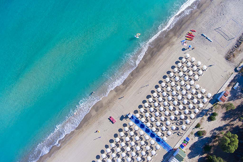 VOI Baia di Tindari Resort in Sicilia per bambini, spiaggia