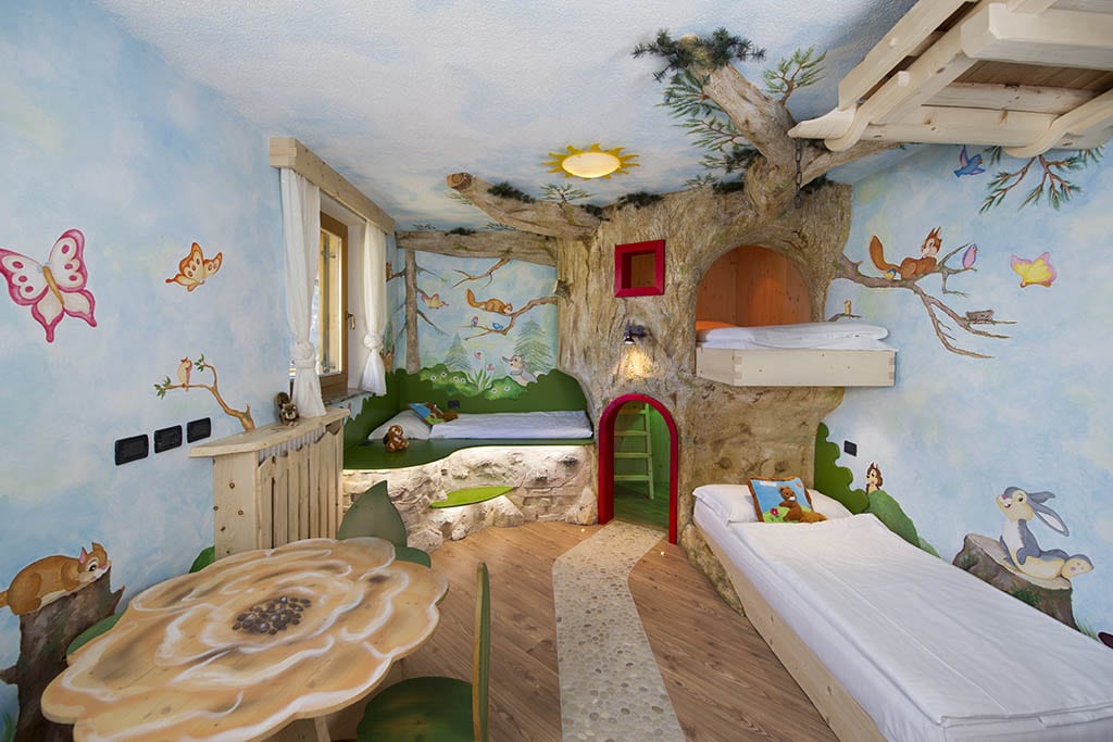 Hotel a tema per bambini, Hotel La Grotta, Val di Fassa