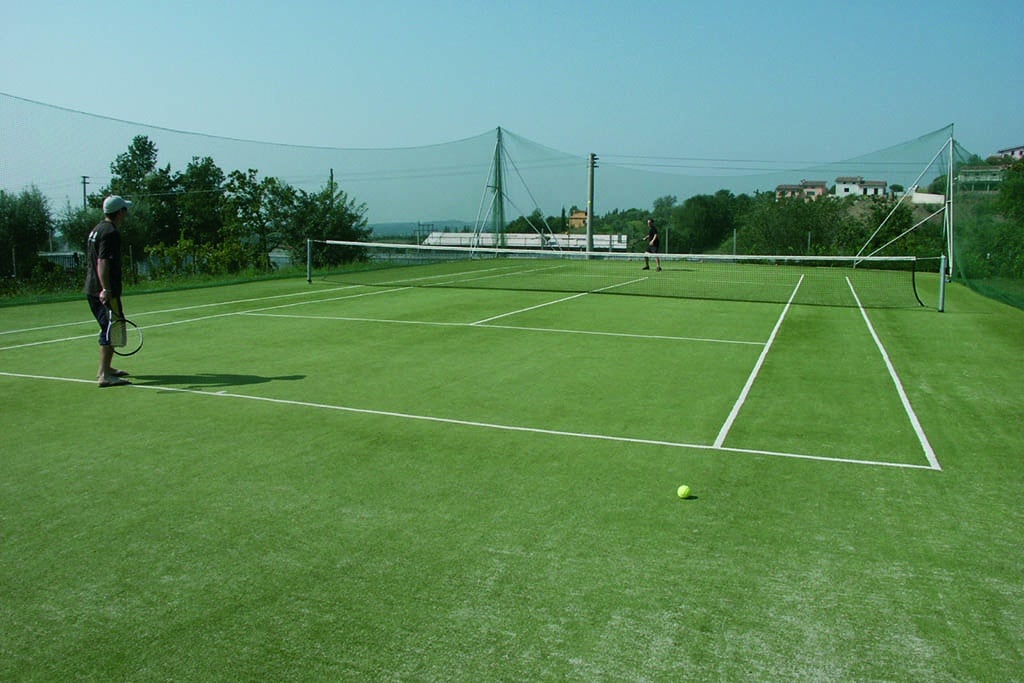 Villaggi per bambini a Roma hu I Pini Village, tennis