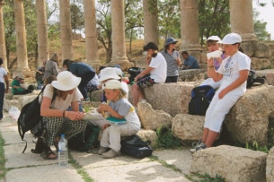 giordania-Jerash-family