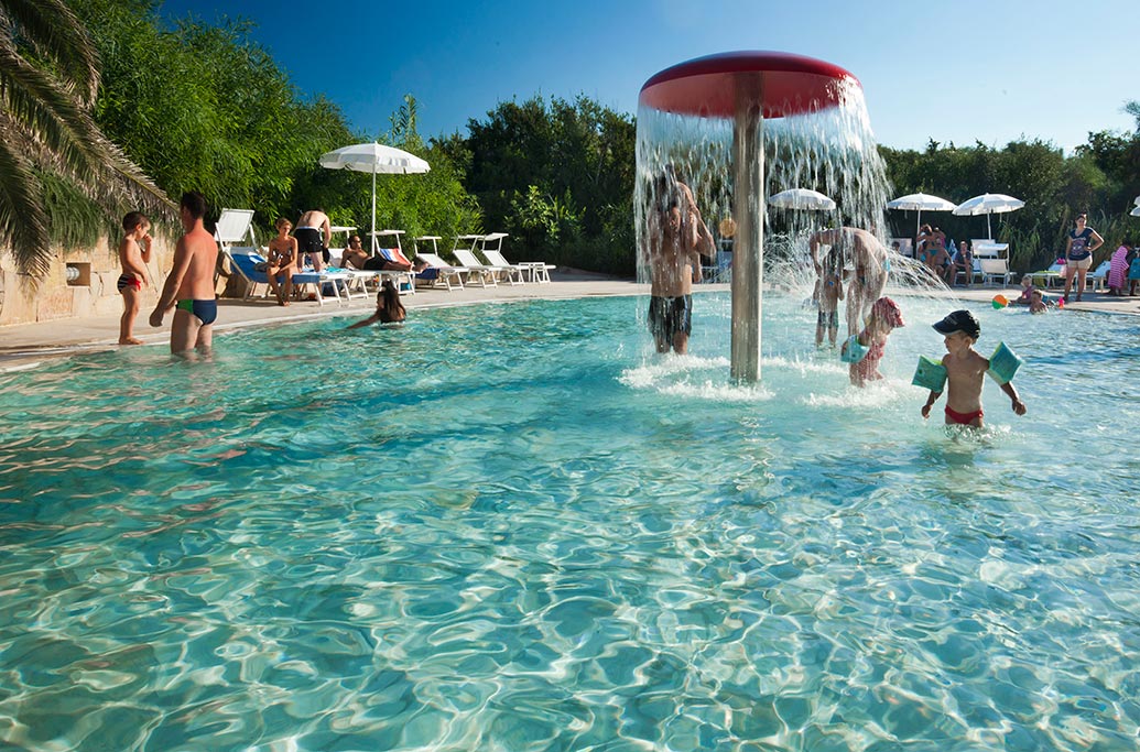 Resort per bambini in Sardegna, Resort & SPA Le Dune, piscina