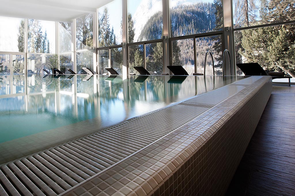 Hotel per bambini vicino Saint Moritz, Schloss Pontresina Family & SPA, piscina