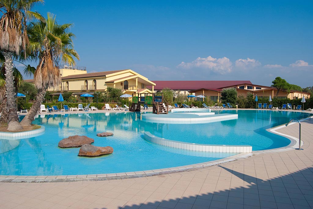 Resort per bambini vicino Oristano, Horse Country Resort, piscina