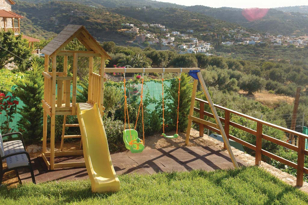 Case vacanza e appartamenti a Creta Novasol, Milatos, giardino con giochi bimbi