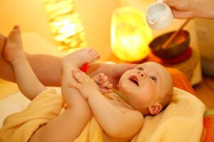 Baby hotel Austria: Baby & KinderHotel a Trebesing, baby massaggio