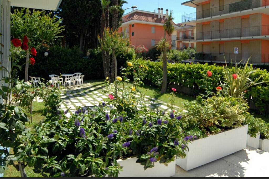 Hotel President a San Benedetto del Tronto, giardino