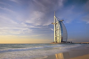 Beach club Dubai per famiglie, Burj Al Arab