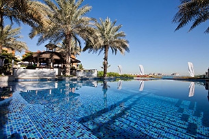 Beach club Dubai per famiglie, Riva Club