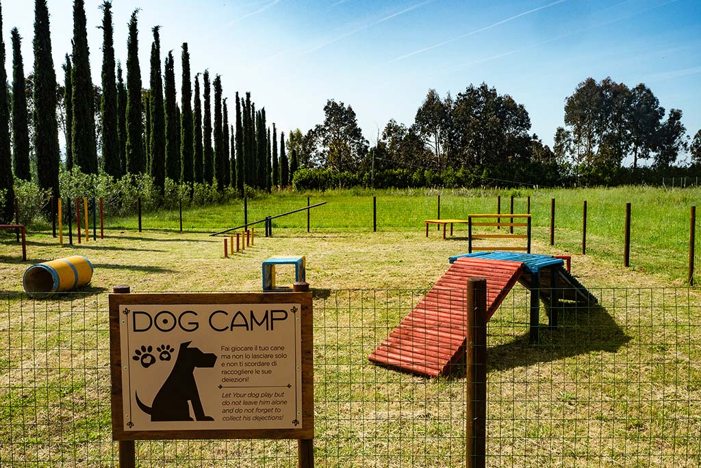 Villaggio per bambini a Follonica, Casa in Maremma Holiday Village, dog camp