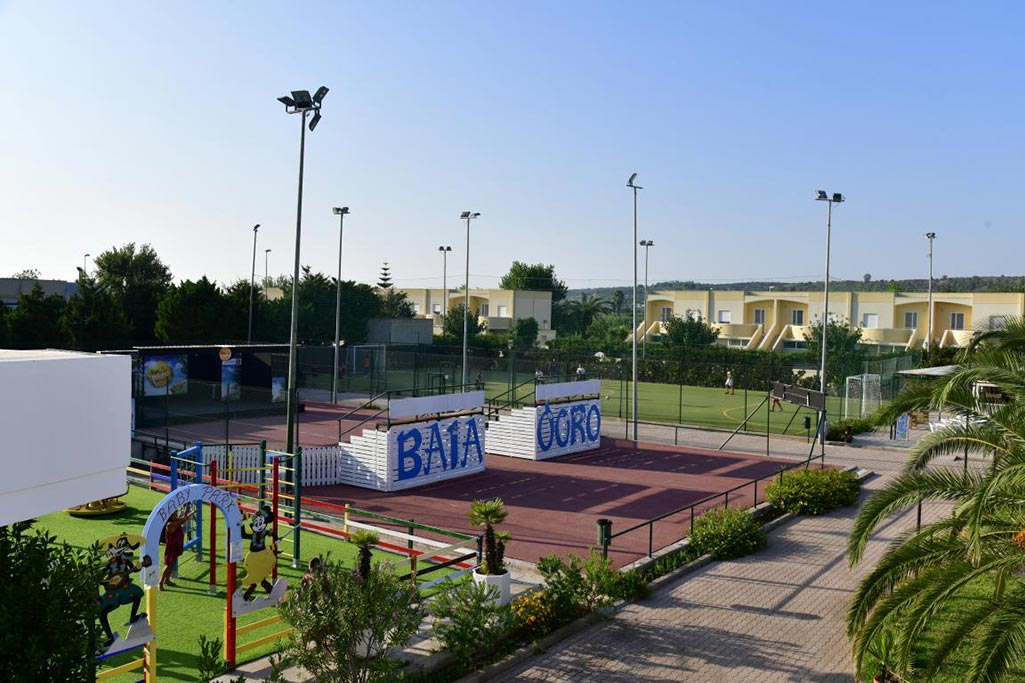 Residence per famiglie in Salento, Residence Baia D'Oro, i campi sportivi