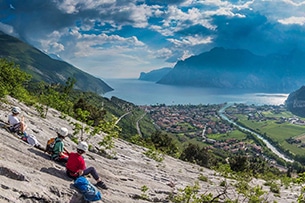 Trentino in primavera con i bambini, arrampicata