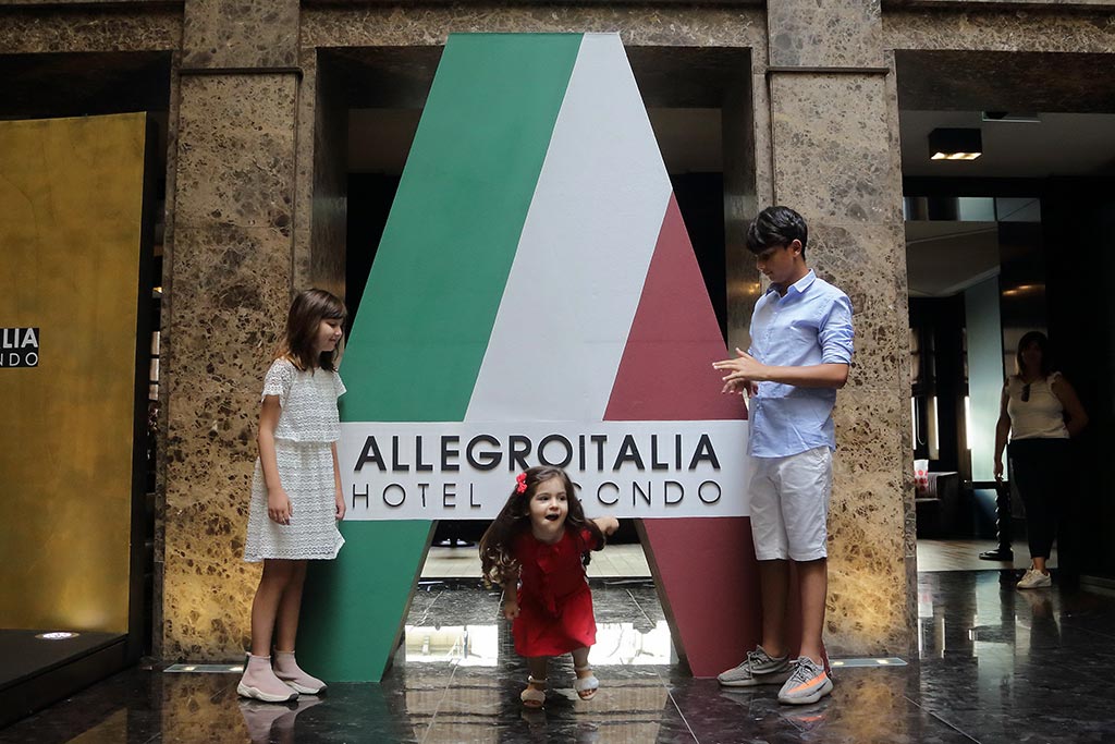 Allegroitalia Golden Palace, Hotel di lusso a Torino per famiglie, ingresso