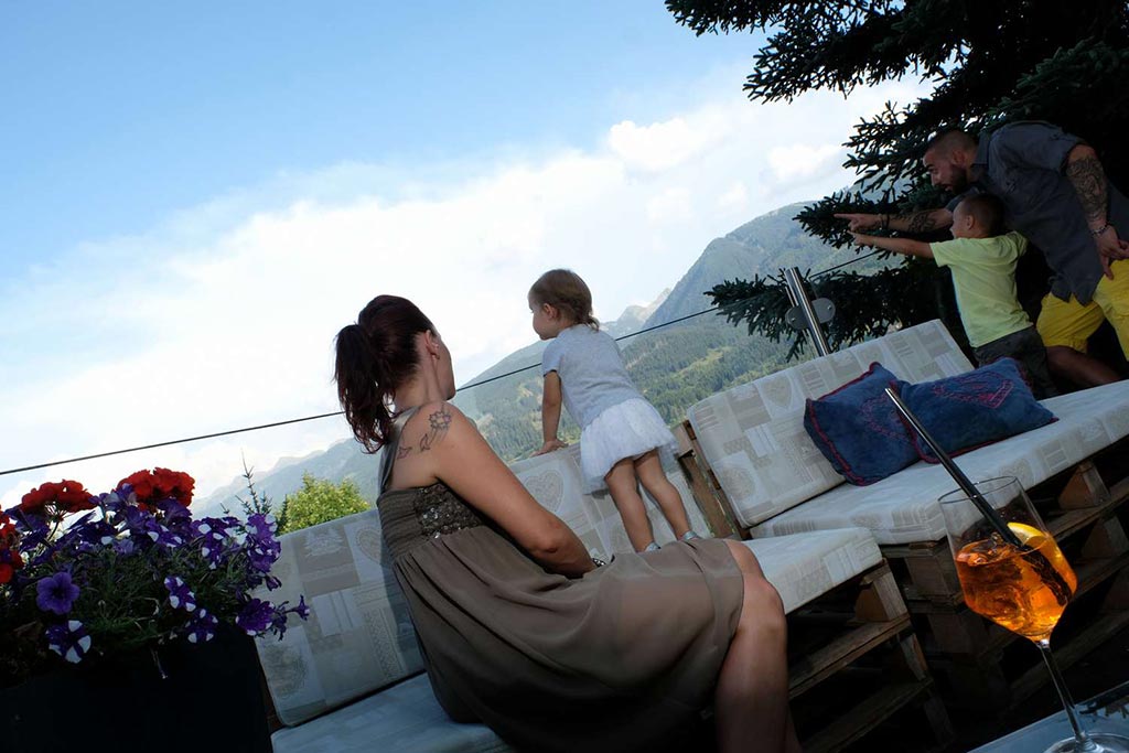 Hotel alla Roccia per famiglie in Val di Fiemme, terrazza