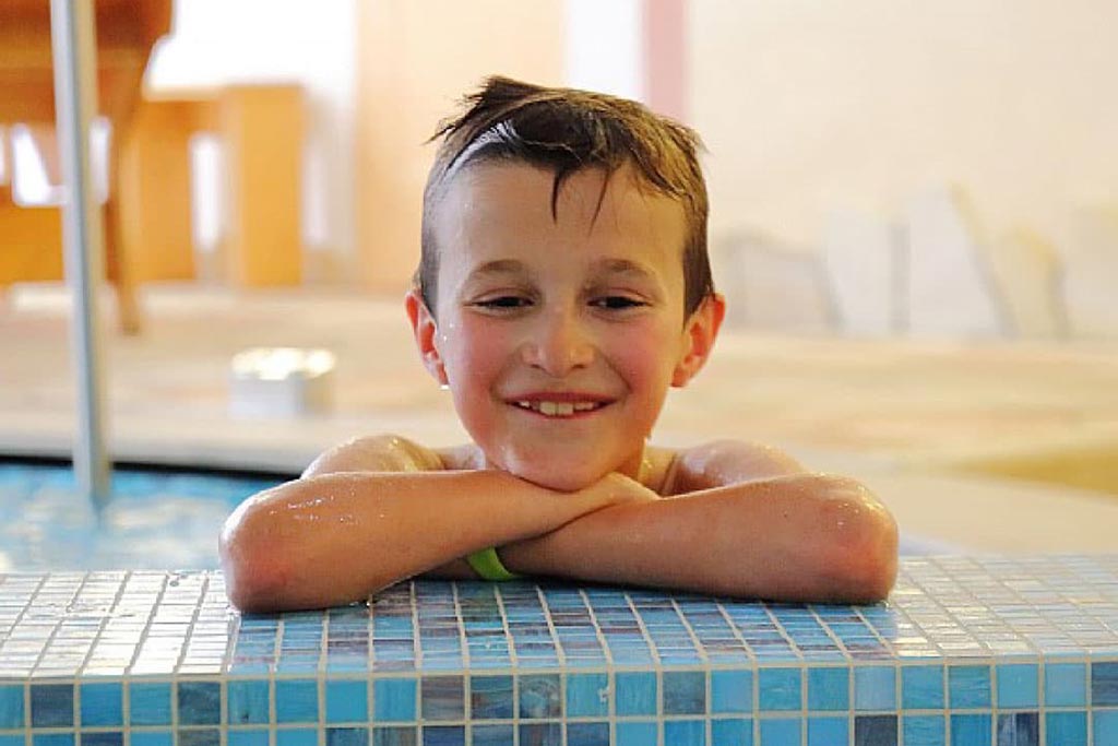 Hotel Olimpionico per famiglie in Val di Fiemme, bambini in piscina