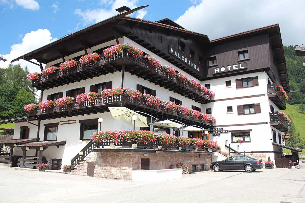 Hotel Valgranda per famiglie in Val di Zoldo, esterno