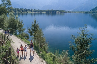 Valsugana in estate con i bambini, passeggiate intorno al Lago di Levico