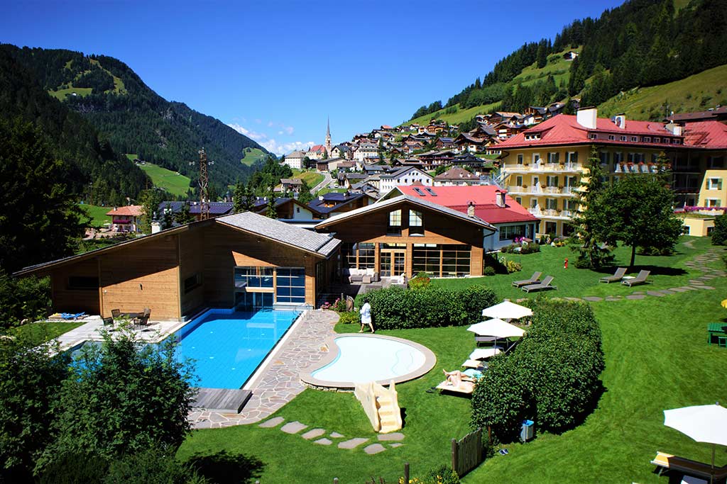 Family Hotel Posta per bambini in Val Gardena, panoramica