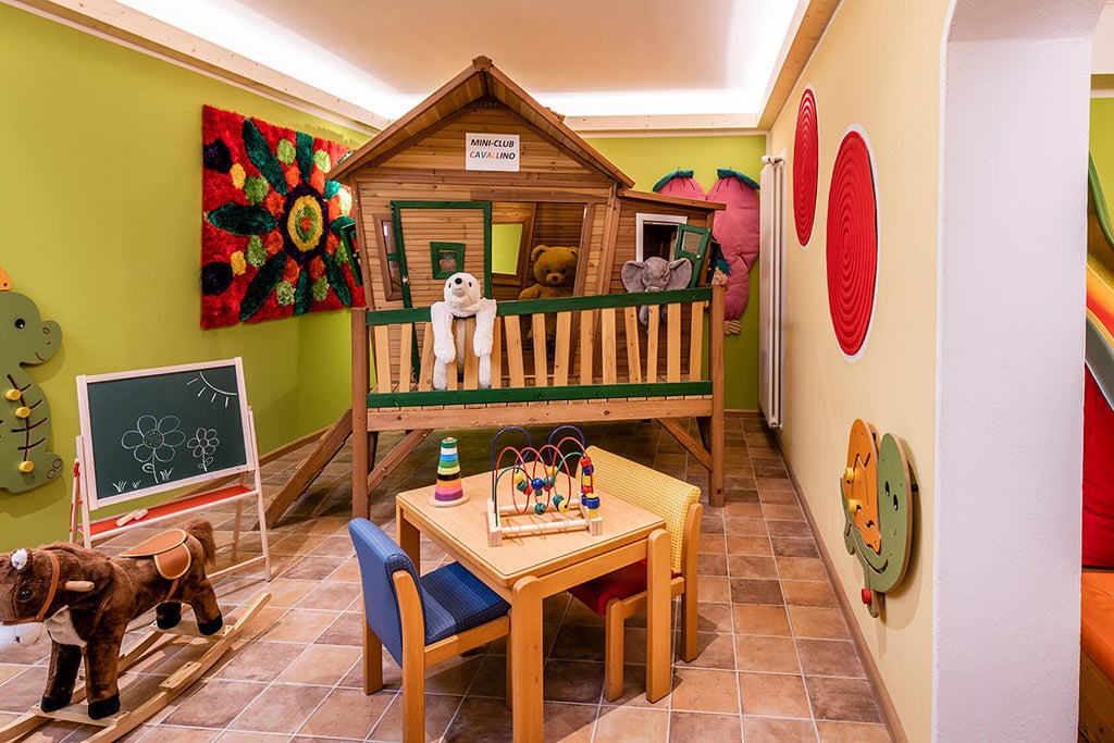 Family Hotel Cavallino Bianco San Candido, per bambini in Val Pusteria, zona giochi al chiuso
