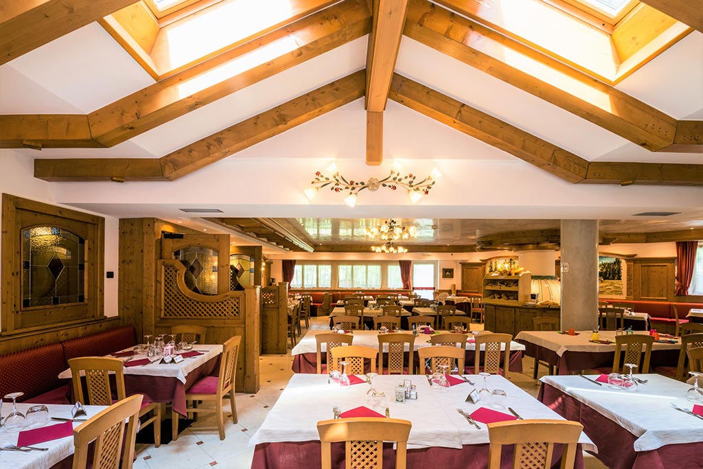 Family Hotel Rosa degli Angeli a Pejo in Val di Sole, ristorante