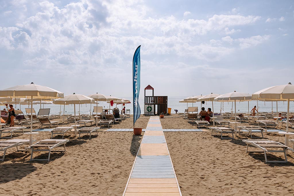 Valtur Calabria Otium Resort per bambini vicino Sibari, spiaggia