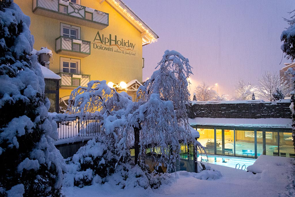 Alpholiday Dolomiti, panorama d'inverno