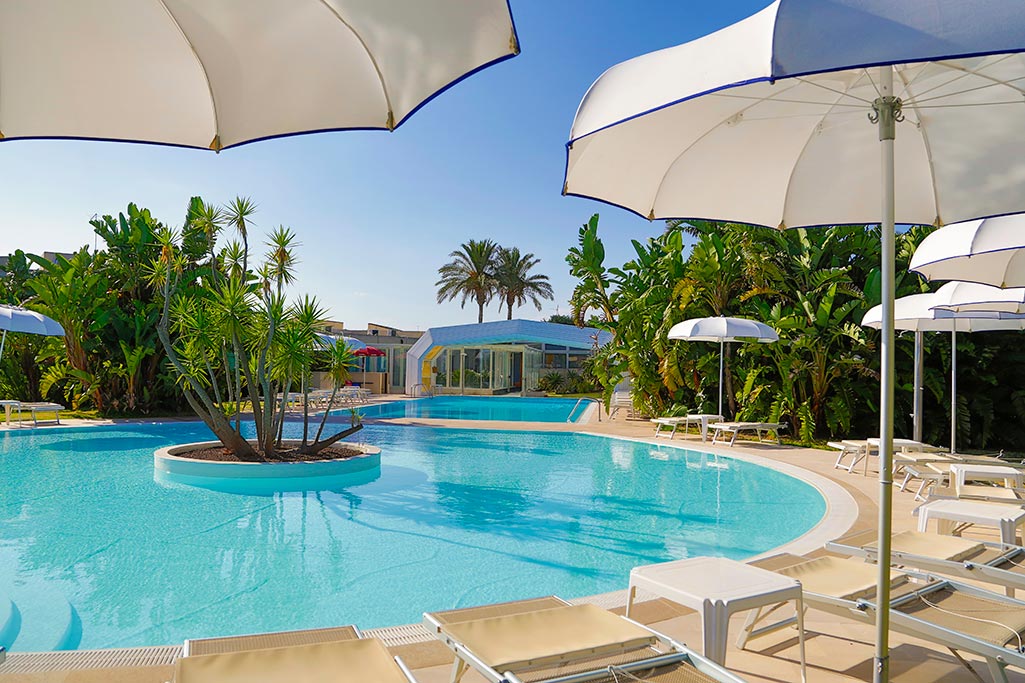 VOI Arenella Resort per bambini in Sicilia, piscina