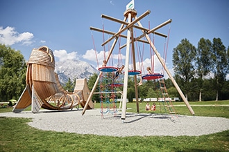 Mieming Innsbruck, estate con i bambini, parco giochi del lago di Mieming
