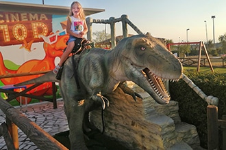Museo Paleontologico dei Dinosauri, T-Rex cavalcabile
