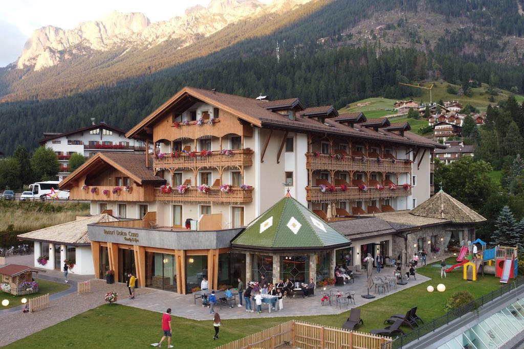 Resort Dolce Casa Family & SPA a Moena in Val di Fassa, esterno dell'hotel