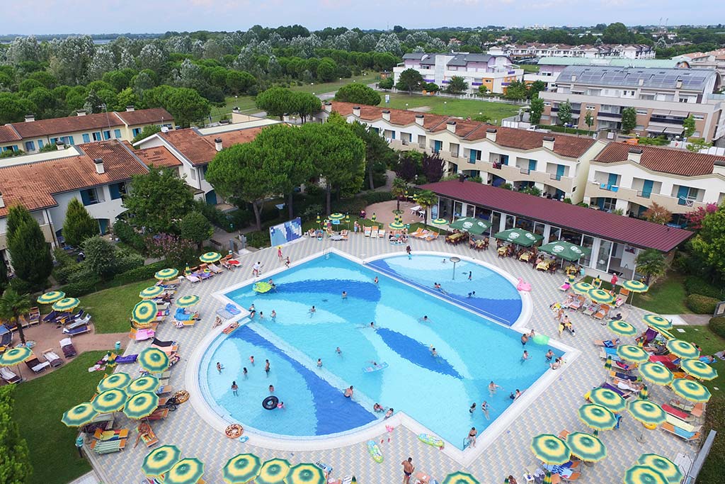 Aparthotel Villaggio Marco Polo Bibione per bambini, piscina