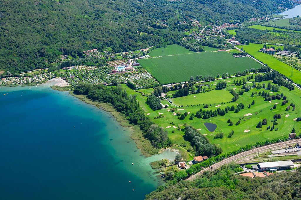Continental Camping Village sul Lago di Mergozzo per bambini, vista aerea