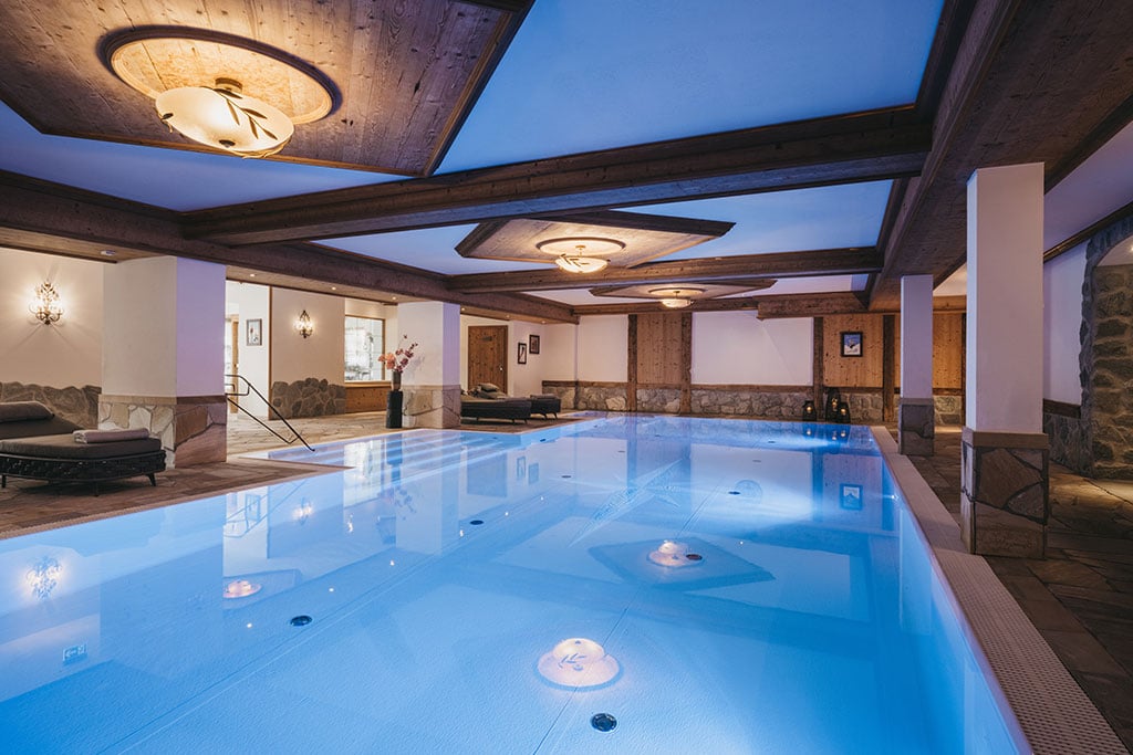 VAYA Seefeld Family Hotel in Tirolo, piscina al coperto