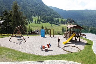 Valle d'Aosta in estate con bambini, parco giochi Chamois