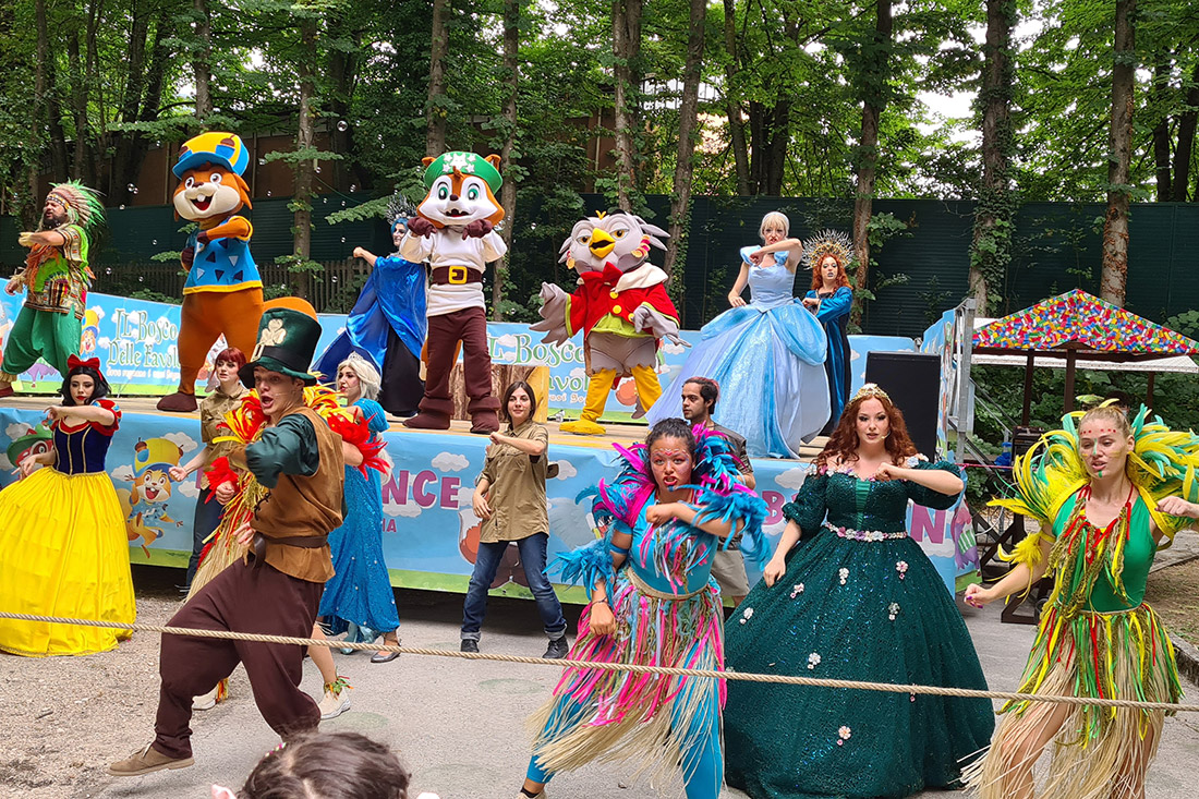 Cassino, Bosco delle favole, show nel bosco