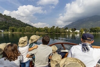 Il safari in motoscafo al Lago dei Draghi