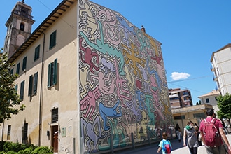 Pisa con bambini, TuttoMondo, murales di Keith Haring