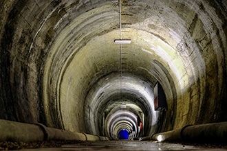 Slovenia in autunno, tunnel a Kranj