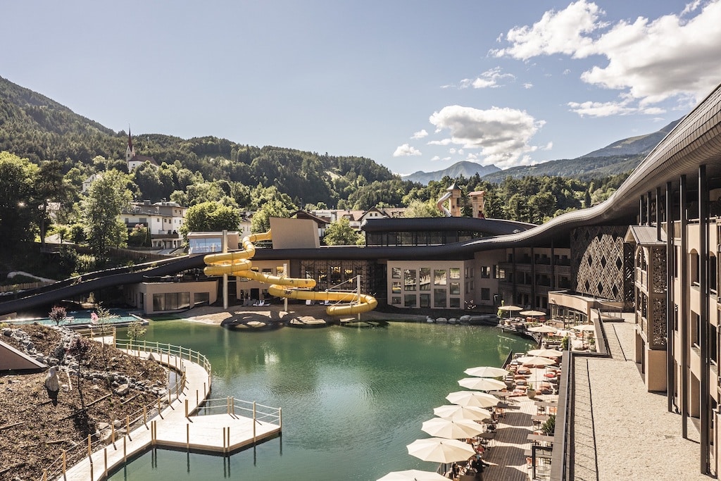 Falkensteiner Family Hotel Lido in Val Pusteria, vista panoramica, piscina