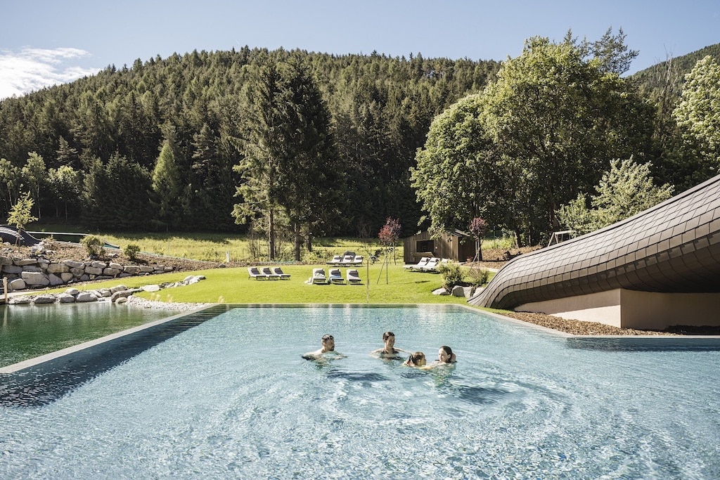 Falkensteiner Family Hotel Lido in Val Pusteria, piscina