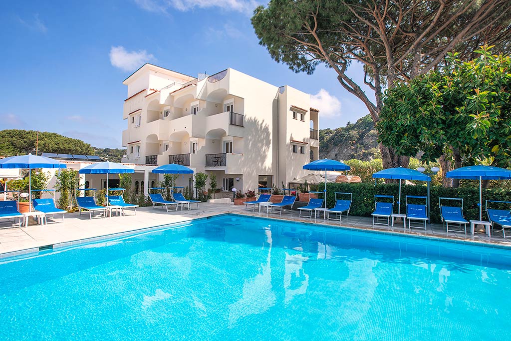 Family Hotel & Spa Le Canne a Forio d'Ischia, piscina