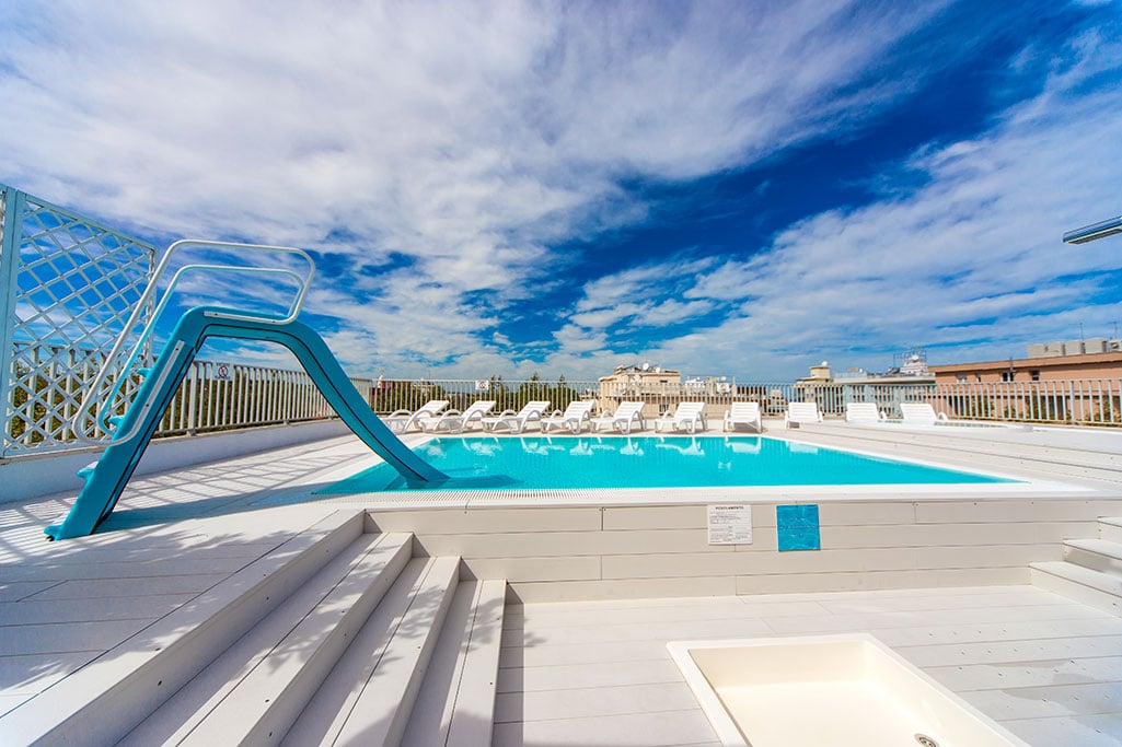 Ciccio Family Hotel a Misano Adriatico, piscina bambini sul tetto