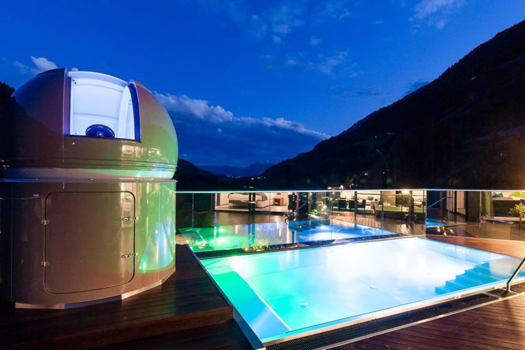 Quellenhof Luxury Resort per bambini vicino Merano, chalet con osservatorio astronomico