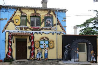 Street art con i bambini: i murales di Sant'Angelo (Viterbo)