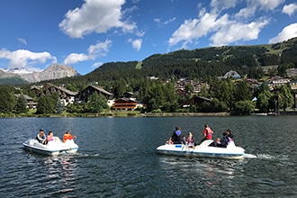 Summer Camp Les Elfes in Svizzera, gite al lago