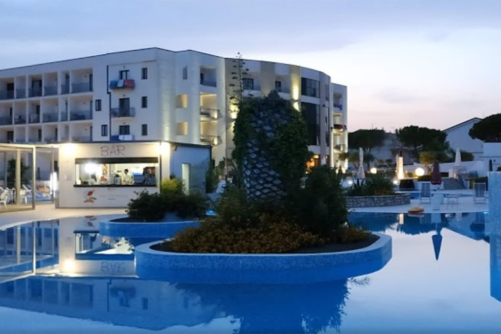 Family Hotel San Domenico a Scalea in Calabria, piscina al tramonto